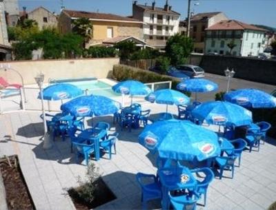фото отеля Hotel La Flamme Rouge