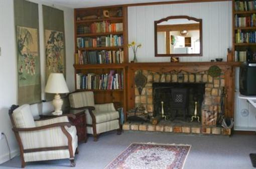 фото отеля Fernwood Cottage Bed and Breakfast