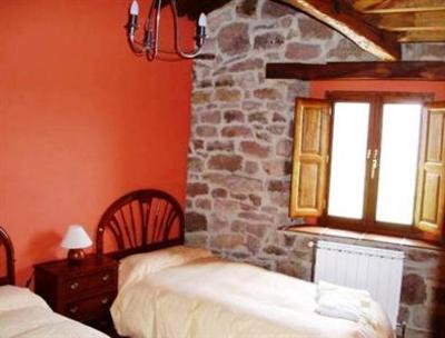фото отеля La Hornera de la Abuela Farmhouse Brañosera