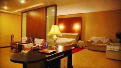 фото отеля Yihe Hotel Changchun