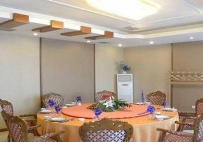 фото отеля Yihe Hotel Changchun
