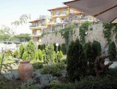 фото отеля Sandy Cove Apartments Sozopol