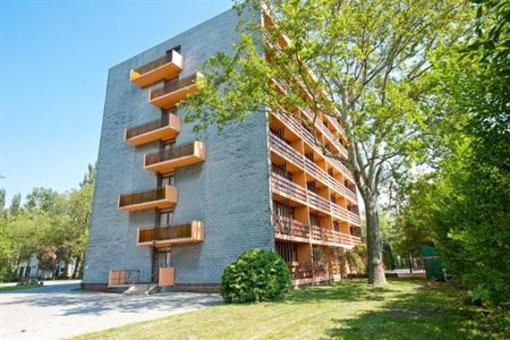 фото отеля Napfeny Hotel Balatonlelle