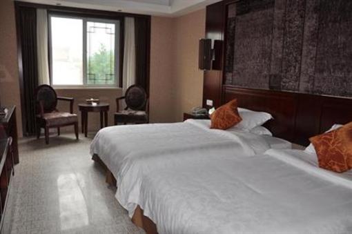 фото отеля Shuanglong Holiday Resort