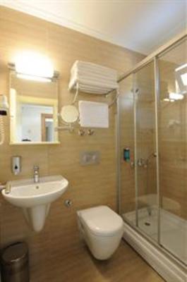 фото отеля Kardes Hotel