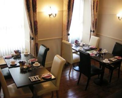 фото отеля Dan Linehan Bar Bed & Breakfast Killarney