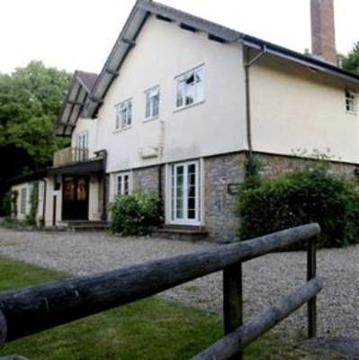 фото отеля Lyncombe Lodge Hotel & Restaurant