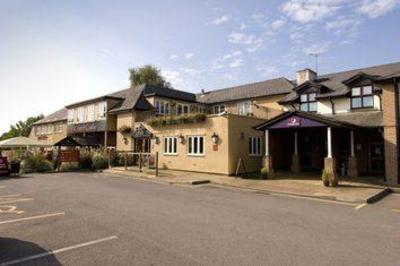фото отеля Premier Inn West Cardiff Wenvoe