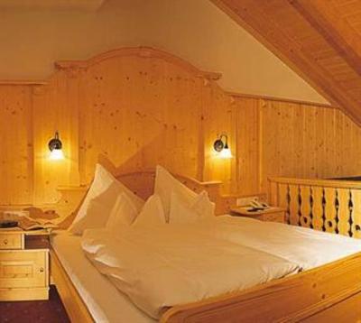 фото отеля Hotel Garni Kardona