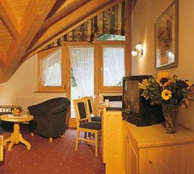 фото отеля Hotel Garni Kardona