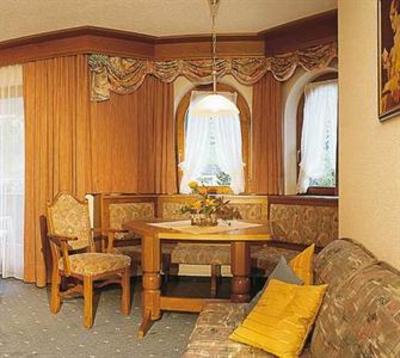фото отеля Hotel Garni Kardona