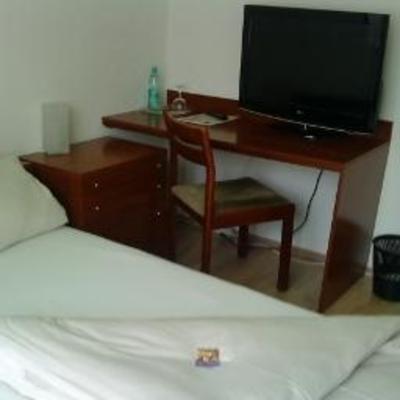 фото отеля Central Hotel Troisdorf