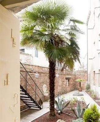 фото отеля Art Flashpackers