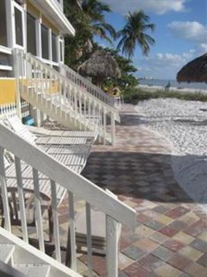 фото отеля Tiki Resort Motel Fort Myers Beach