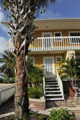 фото отеля Tiki Resort Motel Fort Myers Beach