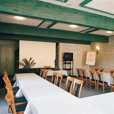 фото отеля Hotel Adler Lauda-Konigshofen