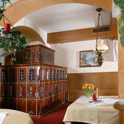 фото отеля Hotel Adler Lauda-Konigshofen