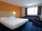 фото отеля Travelodge Leeds East Colton