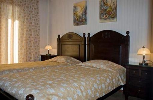 фото отеля Apartments Lappas Karpenisi