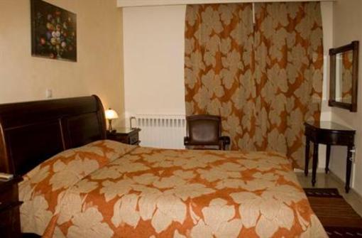 фото отеля Apartments Lappas Karpenisi