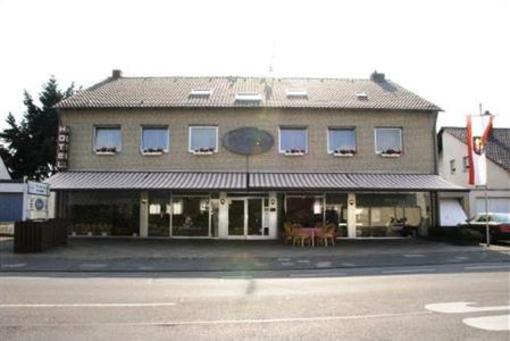 фото отеля Hotel Am Staatsforst