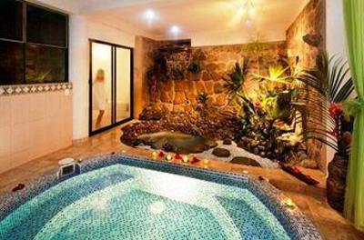 фото отеля Yumbo Spa and Resort