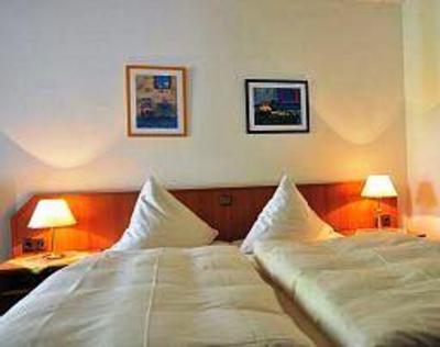 фото отеля Akzent Hotel Zur Grunen Eiche Bispingen