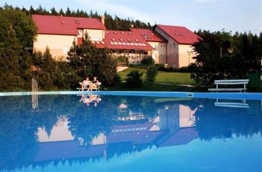 фото отеля Hotel Jesenice Rakovnik