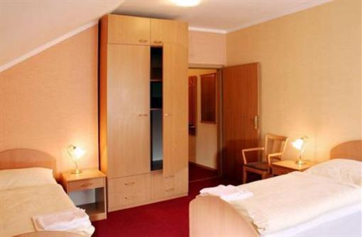 фото отеля Hotel Jesenice Rakovnik