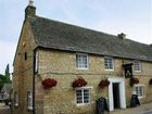 фото отеля Queens Head Inn Nassington Peterborough