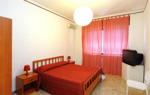 фото отеля Tizi Apartments