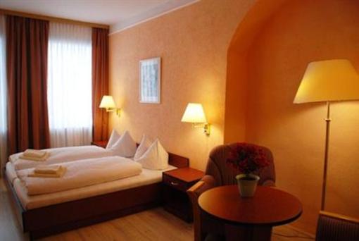 фото отеля Hotel Goldener Anker Torgau