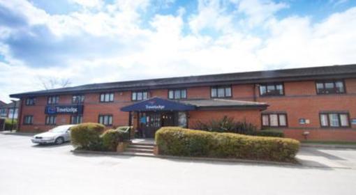 фото отеля Travelodge Birmingham Yardley