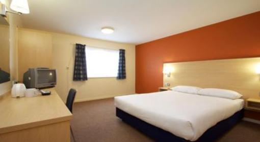 фото отеля Travelodge Birmingham Yardley