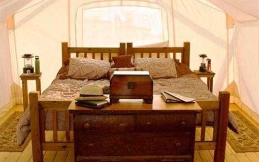 фото отеля Yellowstone Under Canvas