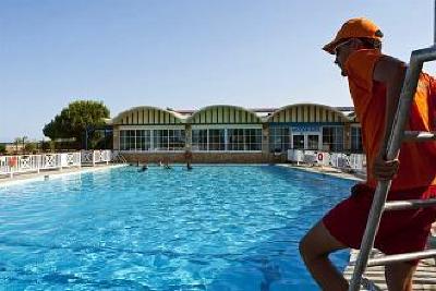 фото отеля Golden Coast Hotel & Bungalows