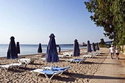 фото отеля Golden Coast Hotel & Bungalows