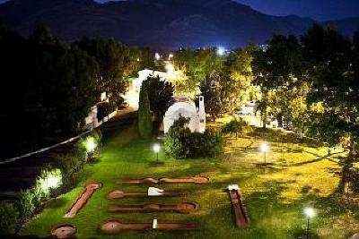 фото отеля Golden Coast Hotel & Bungalows