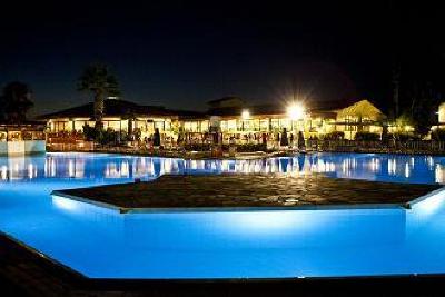 фото отеля Golden Coast Hotel & Bungalows