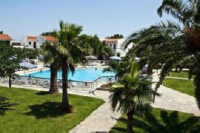 фото отеля Golden Coast Hotel & Bungalows