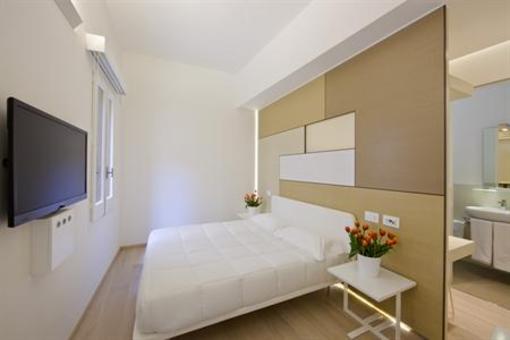 фото отеля Santa Croce Luxury Rooms
