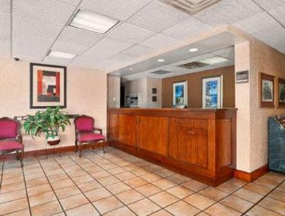фото отеля Days Inn Marianna