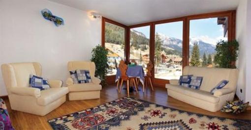 фото отеля Hotel Laurino Pozza di Fassa