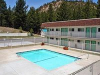 Motel 6 Mammoth Lakes