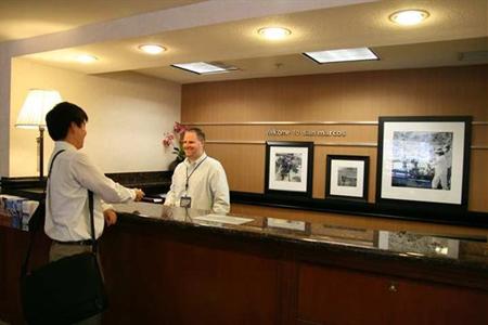 фото отеля Hampton Inn San Marcos