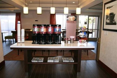 фото отеля Hampton Inn San Marcos