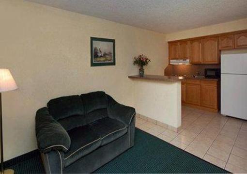 фото отеля Econo Lodge & Suites Orange