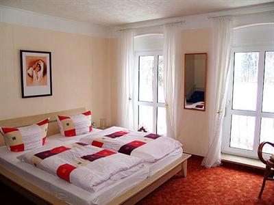 фото отеля Hotel Pension Schloss Miramar