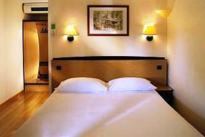 фото отеля Hotel Campanile Creil Villers-Saint-Paul
