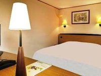 Hotel Campanile Creil Villers-Saint-Paul